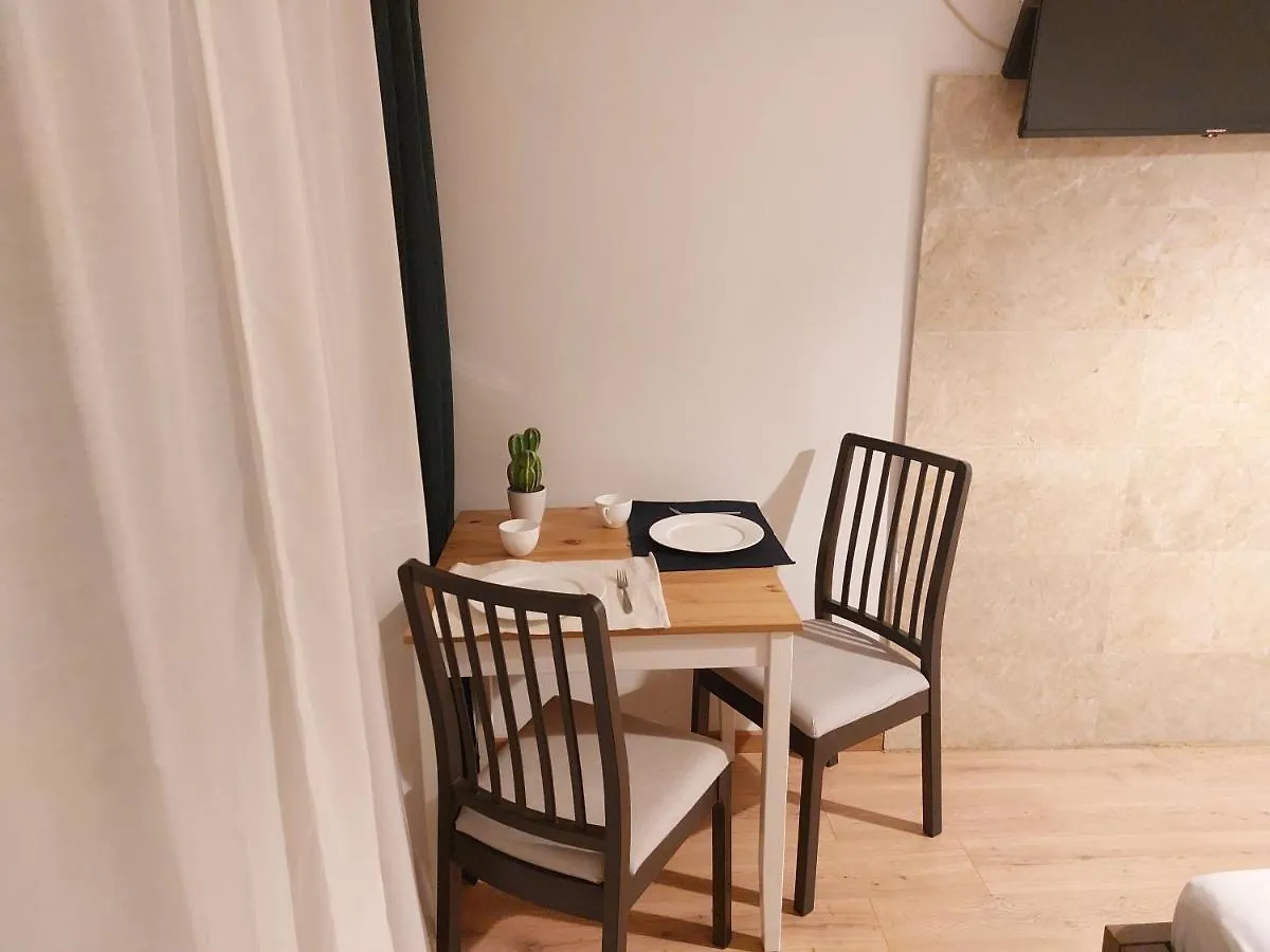 Piata Victoriei Arcul De Triumf Studio Apartment Bucharest Romania